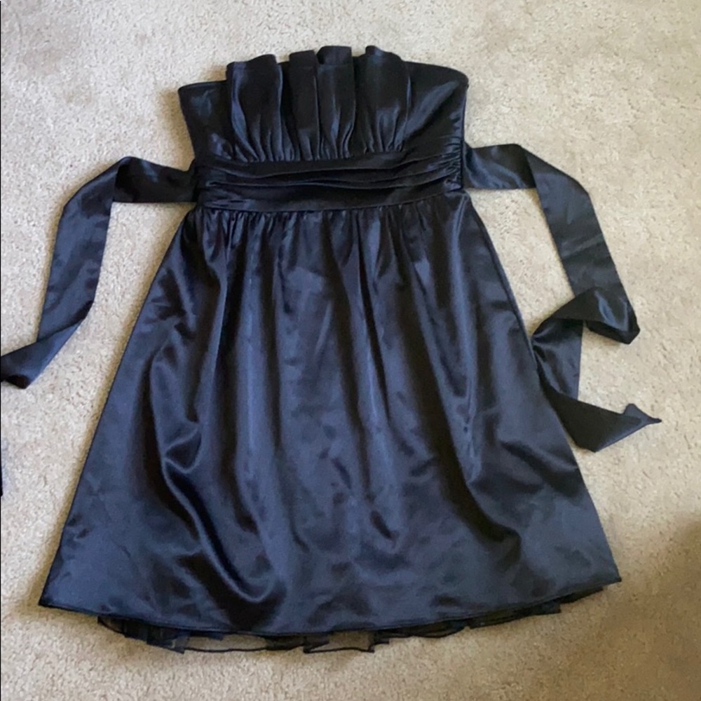 Black strapless evening dress